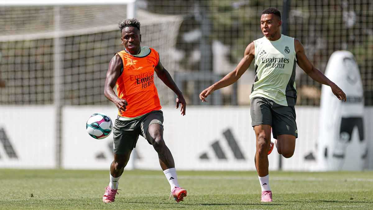 صدام ناري مع الحكام.. 3 أزمات كبرى تضرب موسم ريال مدريد مبكرًا