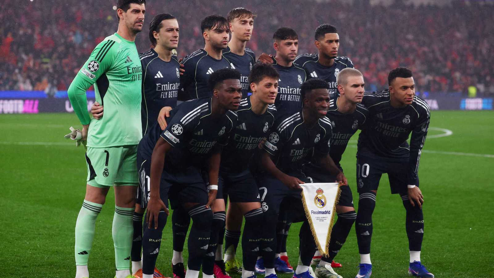 يجب أن يجلس بديلا.. أكثر لاعب أثار استياء جمهور ريال مدريد ضد بنفيكا 