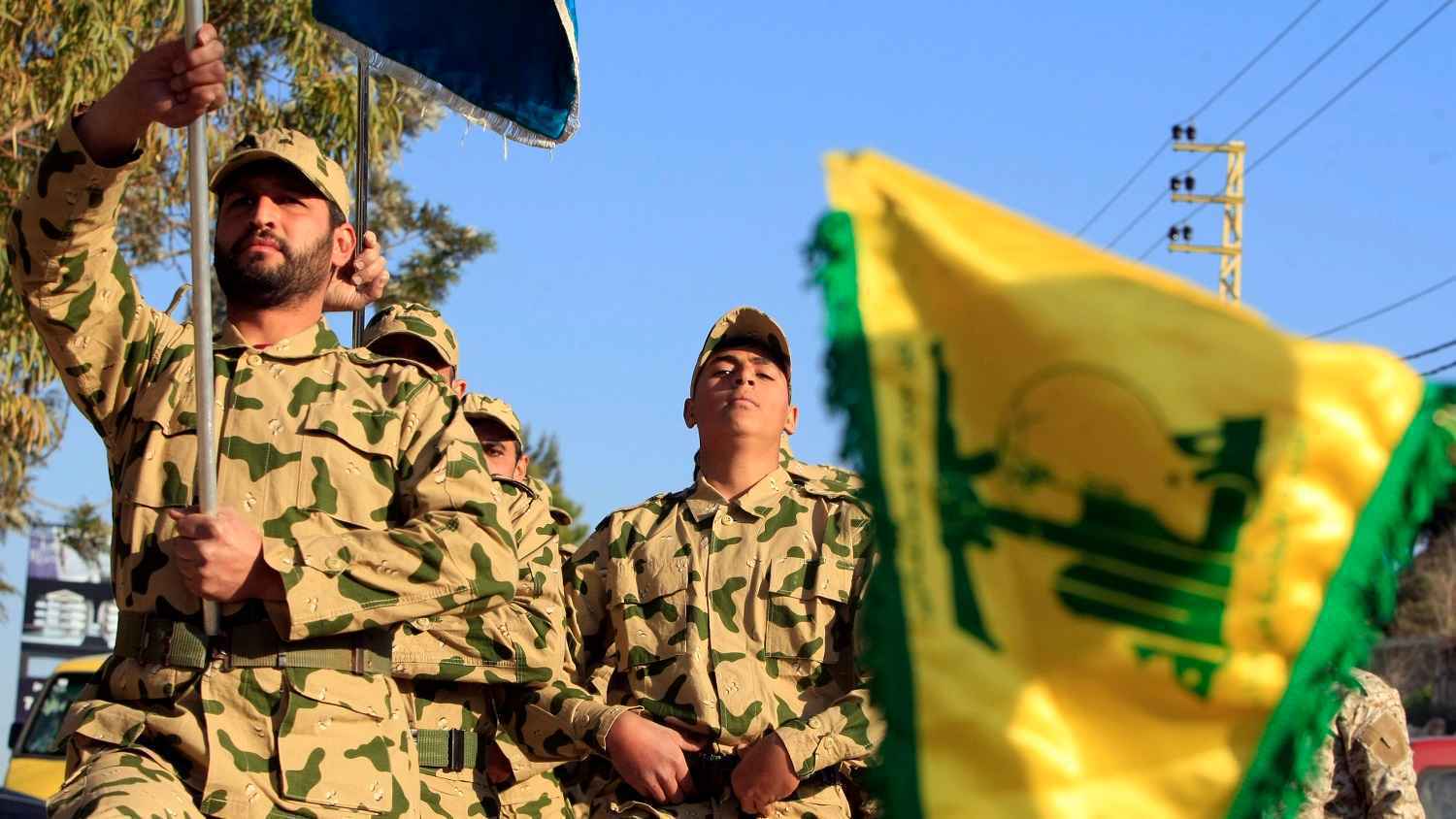 من الضاحية إلى جبل محسن.. من يدير تحركات فلول الأسد في لبنان؟