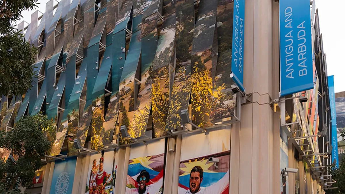 "أنتيغوا وبربودا" تستعرض شواطئها الـ 365 في وقت واحد بـ"إكسبو دبي"