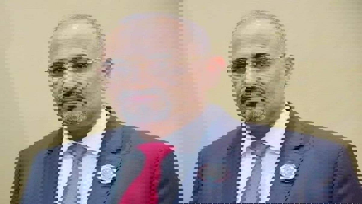 "الانتقالي" يعلن إدارة ذاتية في محافظات جنوب اليمن