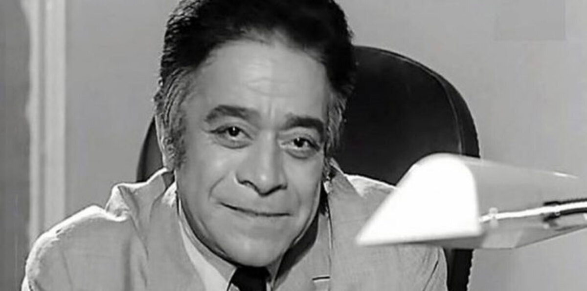 نجل توفيق الدقن يهدي "مكتبة الإسكندرية" مقتنيات والده