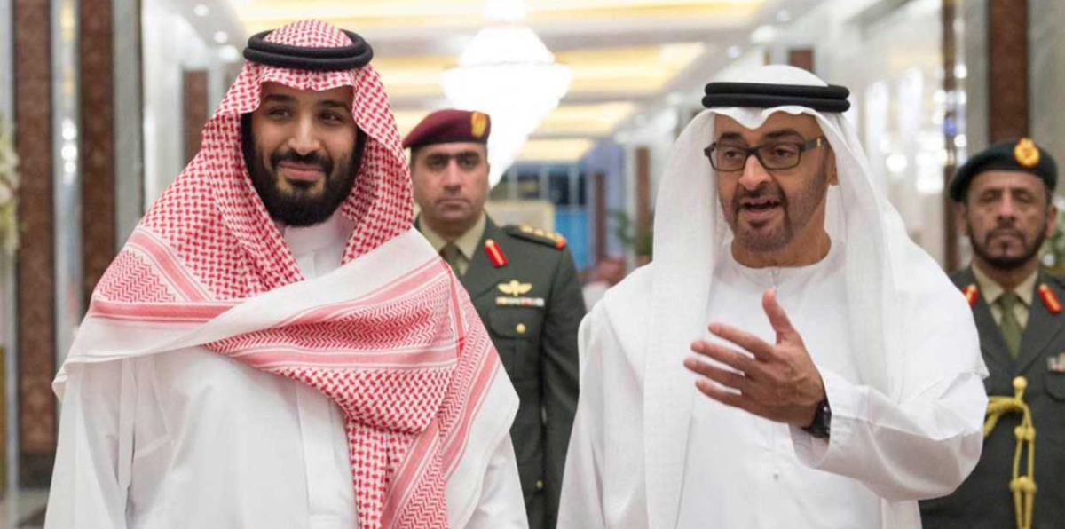 أمير الكويت يبحث أزمة قطر مع ولي عهد أبوظبي وولي عهد السعودية