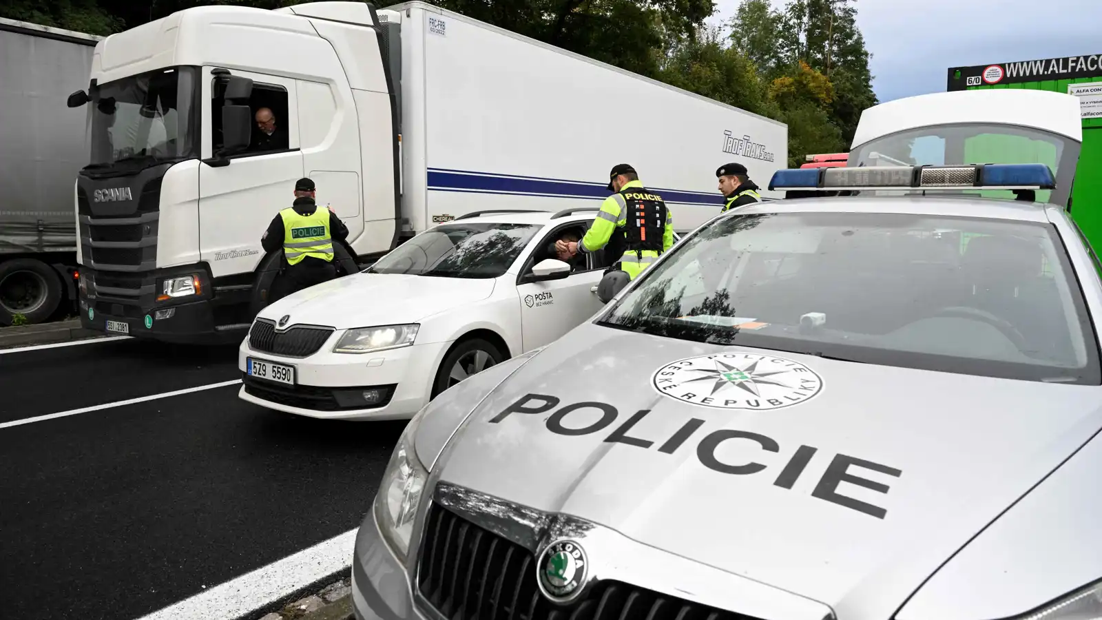 مقتل شخصين وإصابة مسلح مشتبه به بإطلاق نار شمال التشيك