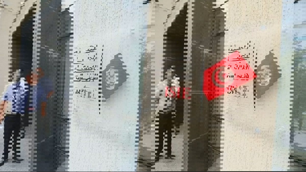 تونس.. المستقلة للانتخابات تحيل 140 مخالفة إلى النيابة العامة