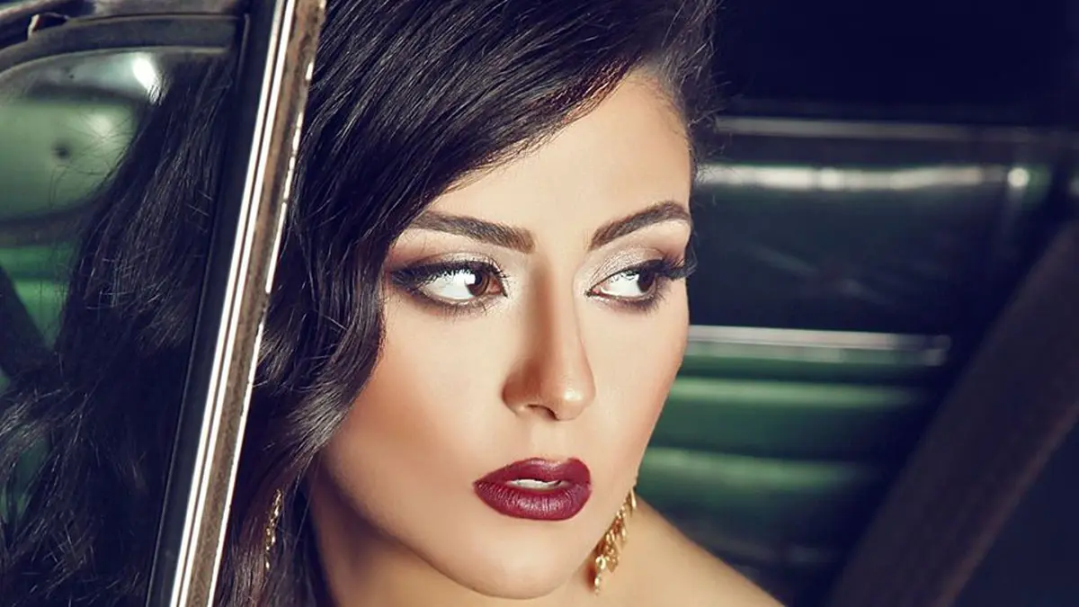 الفنانة المصرية الشابة نهى عابدين تعلن اعتزالها التمثيل