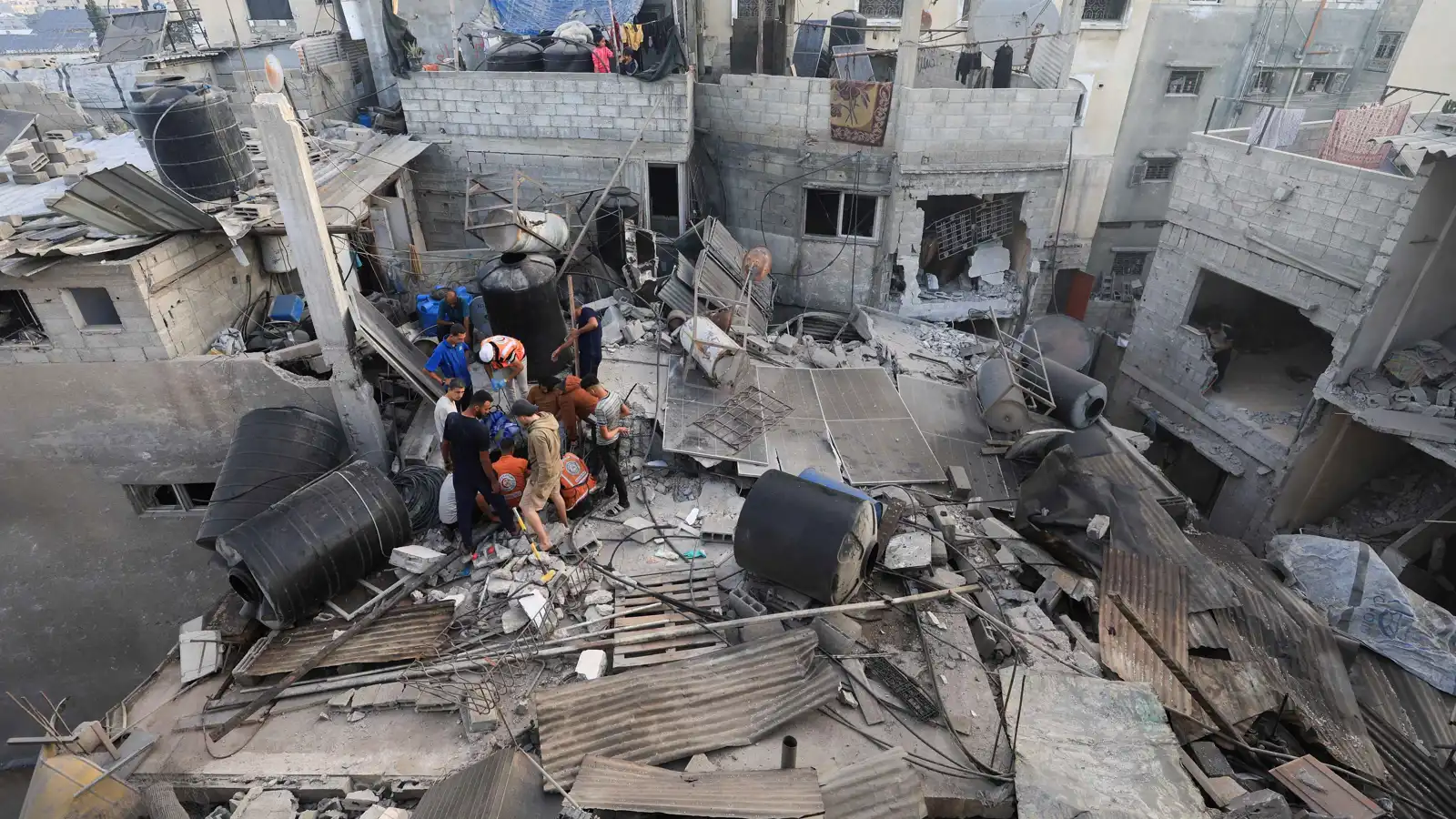 ‏أكثر من 90 قتيلاً في غارات إسرائيلية على قطاع غزة