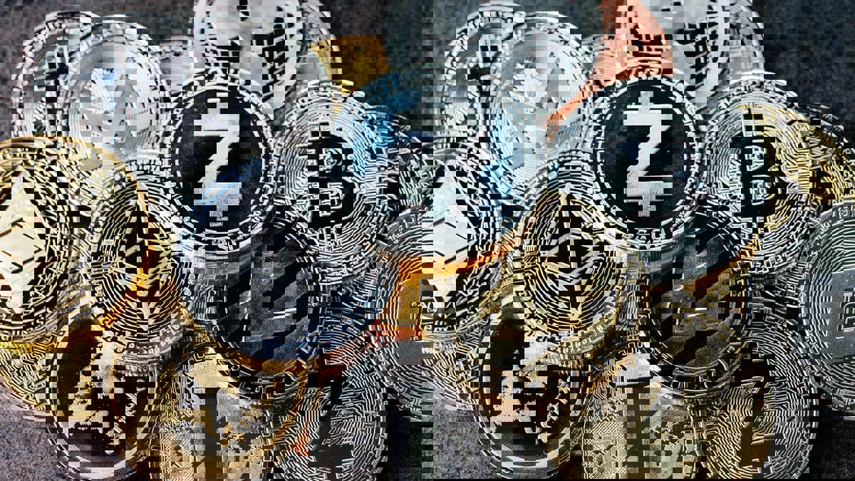 هل أسهم الرئيس الأمريكي السابق نيكسون في ظهور العملات المشفرة؟