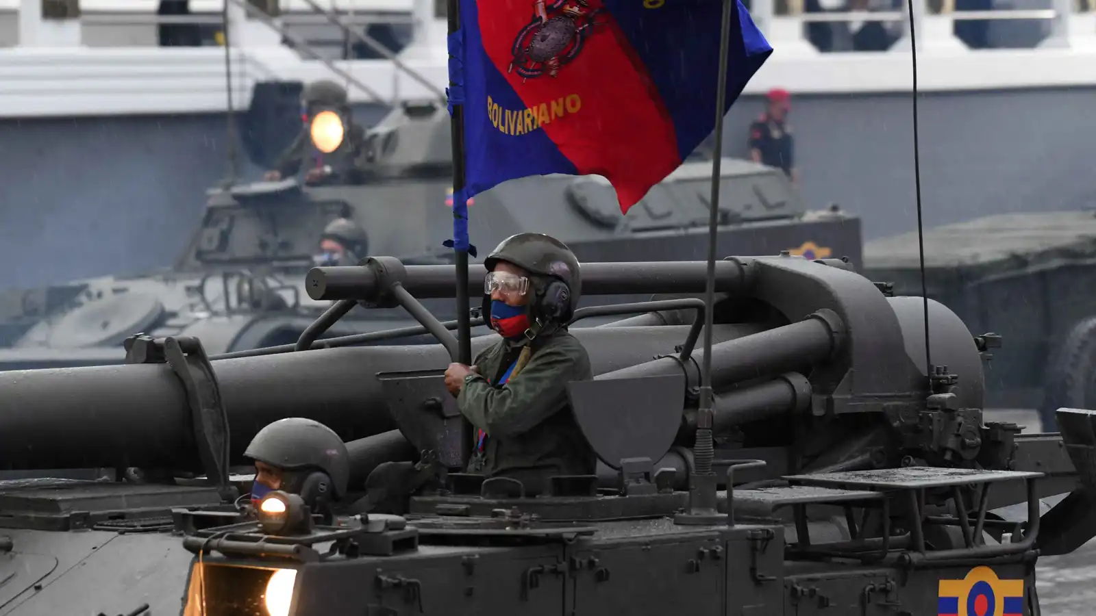 فنزويلا تعلن تدمير معسكرين لتجار مخدرات كولومبيين في الأمازون