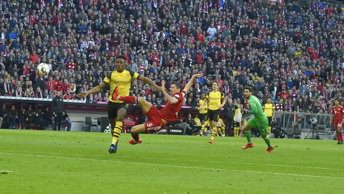 اتجاه قوي لاستئناف الدوري الألماني في هذا الموعد