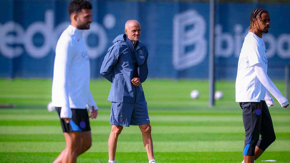 إنريكي يتلقى أنباء سارة قبل مباراة باريس سان جيرمان وأتالانتا