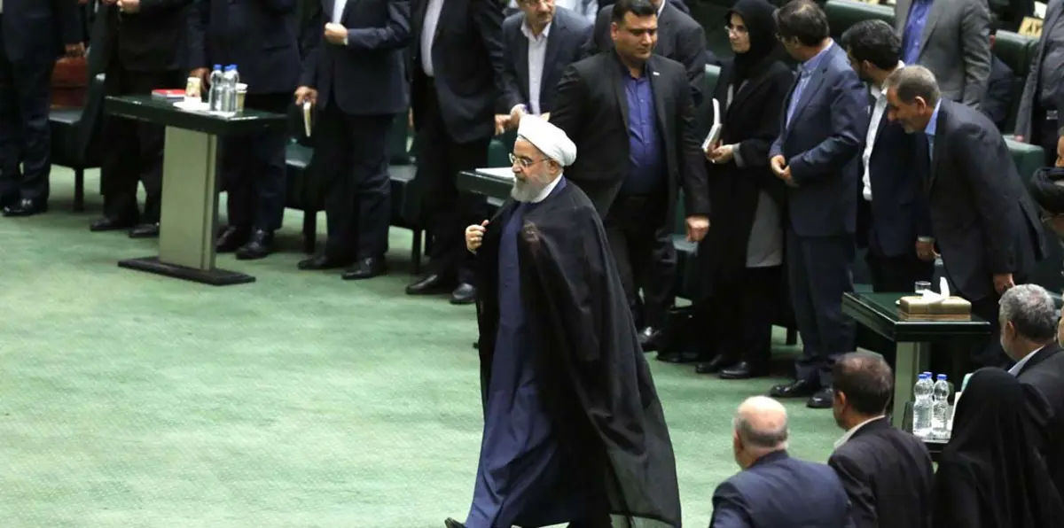 عقب عودته من نيويورك.. روحاني يعرض للإيرانيين إنجازاته الكلامية