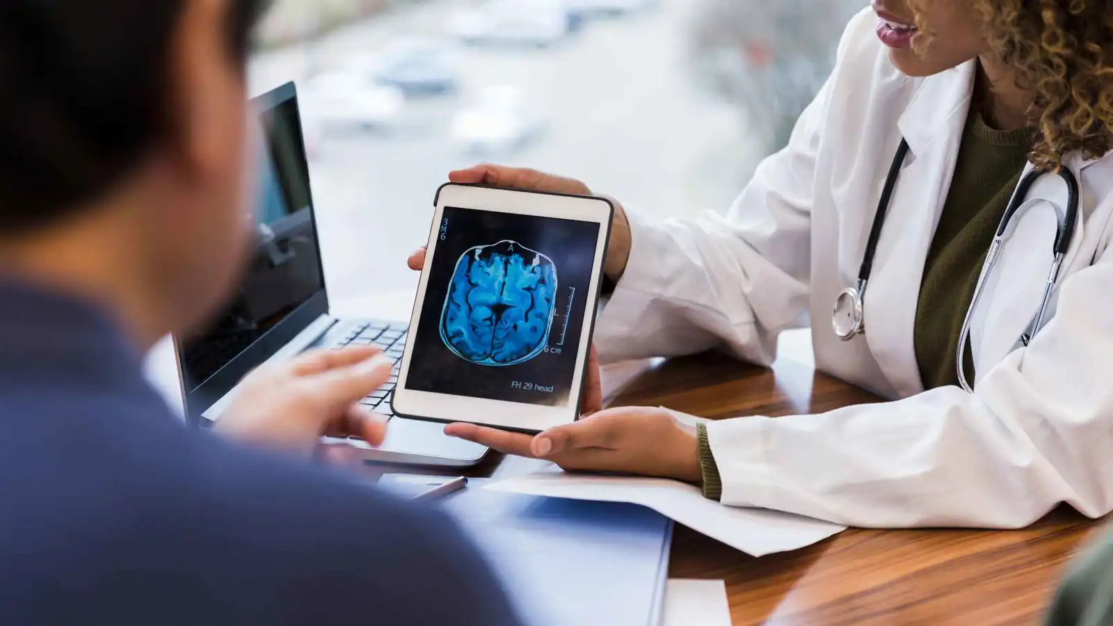 علماء يكتشفون بروتينًا قد يعيد شباب دماغك