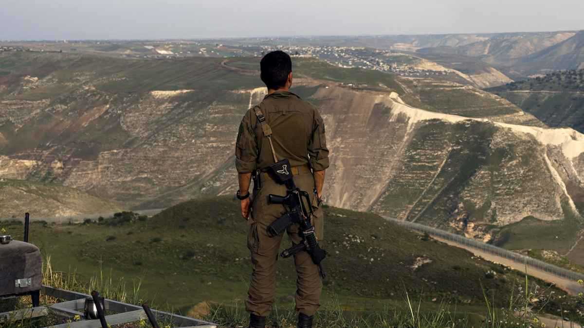 بحضور رامي مخلوف.. لقاء علوي إسرائيلي مرتقب في تل أبيب لمناقشة "مستقبل الأقليات"