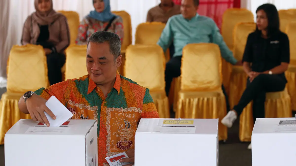 تحديات ماثلة في إندونيسيا رغم نجاح الديمقراطية في الانتخابات