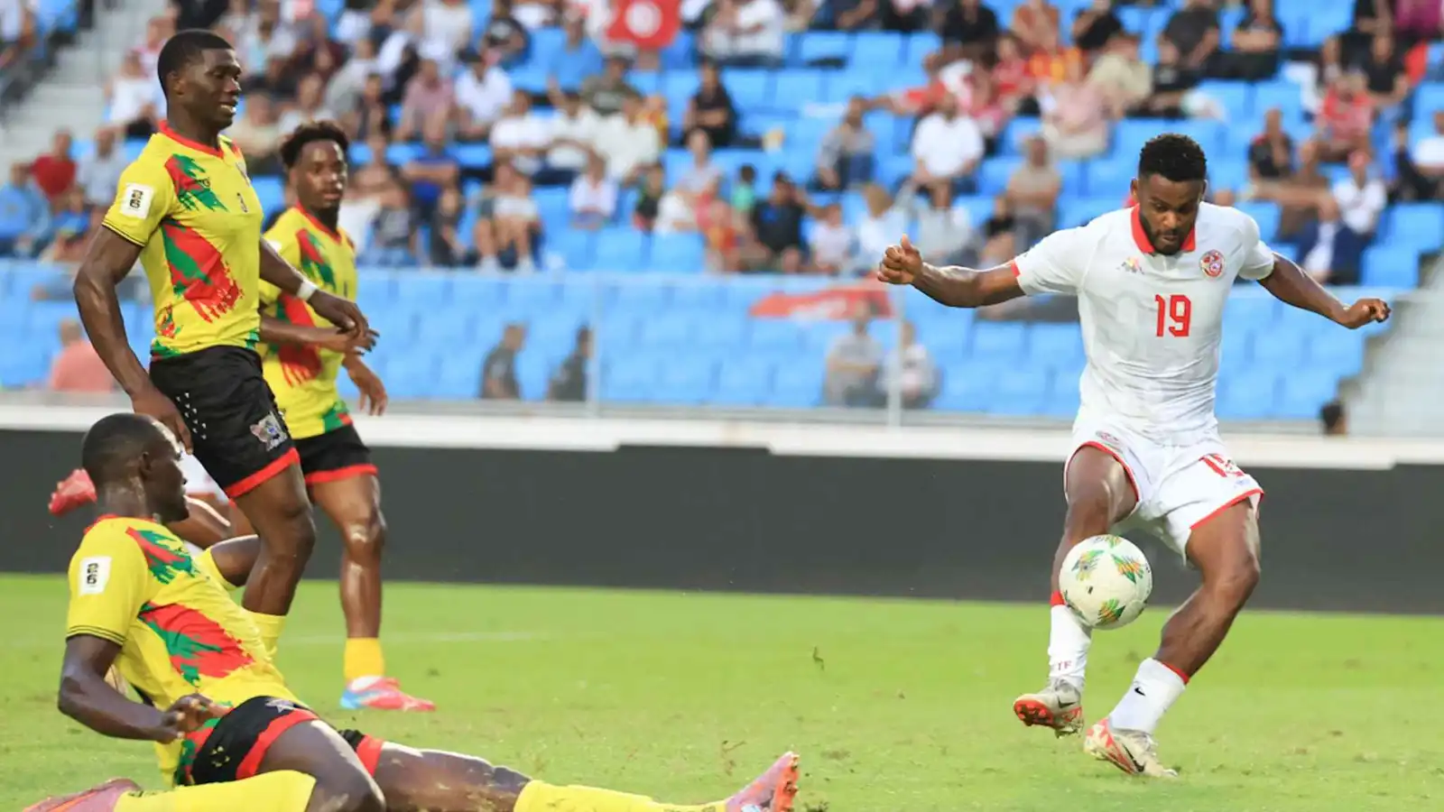 فراس شواط افتتح أهداف منتخب تونس