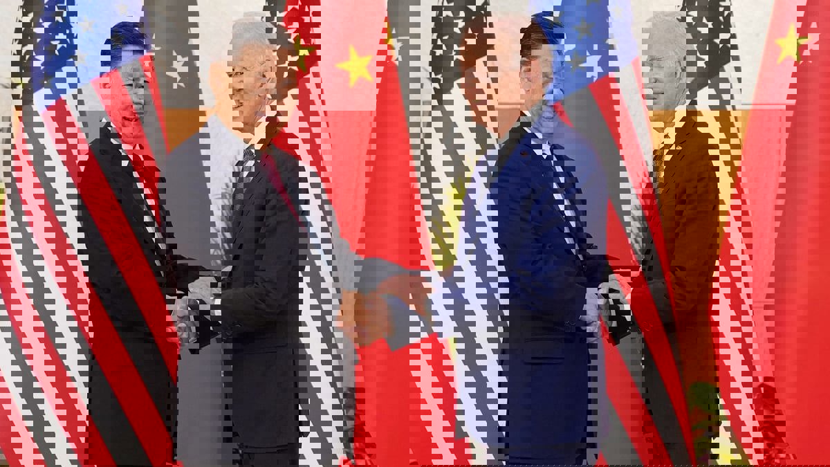 صحف عالمية: مخرجات مطمئنة لقمة بايدن وشي.. وشباب إيران أمام كارثة وجودية