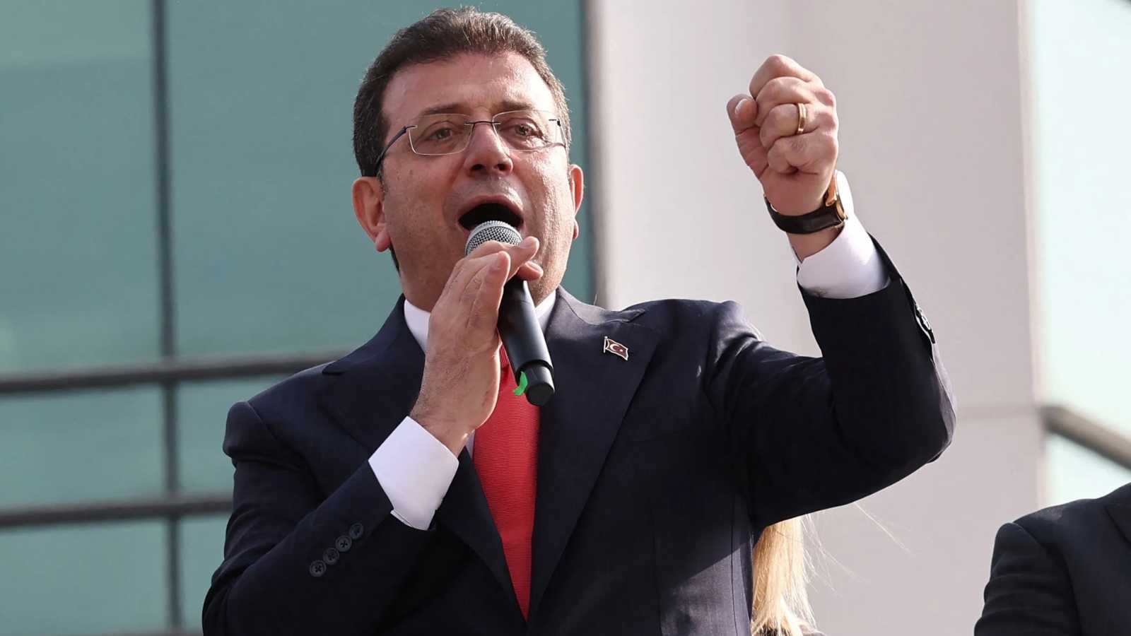 محاكمة أكرم إمام أوغلو تستمر 12عامًا.. فهل يقضيها سجينًا؟