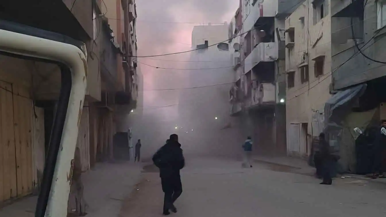 قتلى وجرحى إثر قصف إسرائيلي طال فلسطينيين في المغازي (فيديو)