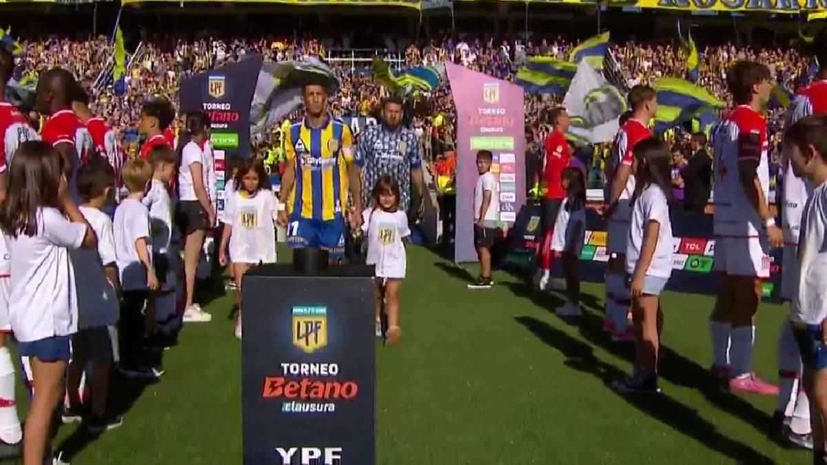 ممر شرفي "معكوس" يفجر أزمة كبيرة في الدوري الأرجنتيني