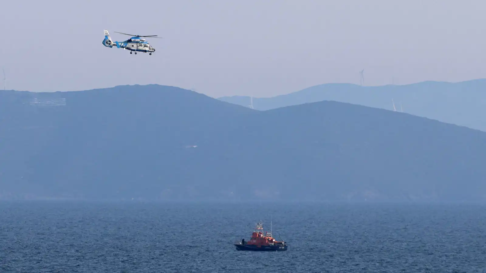 إيطاليا تقر مشروع قانون لفرض "حصار بحري" على قوارب المهاجرين