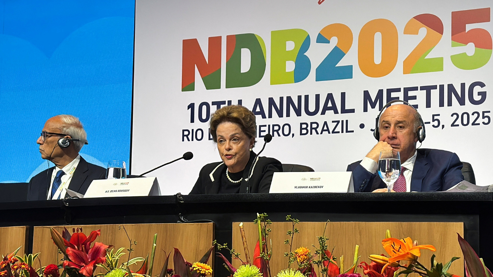 دول مجموعة "بريكس" قلقة من الرسوم الجمركية الأمريكية