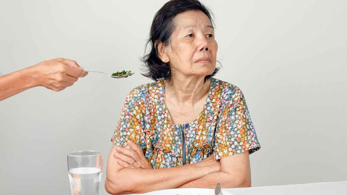 لماذا يفقد كبار السن الرغبة في الطعام؟
