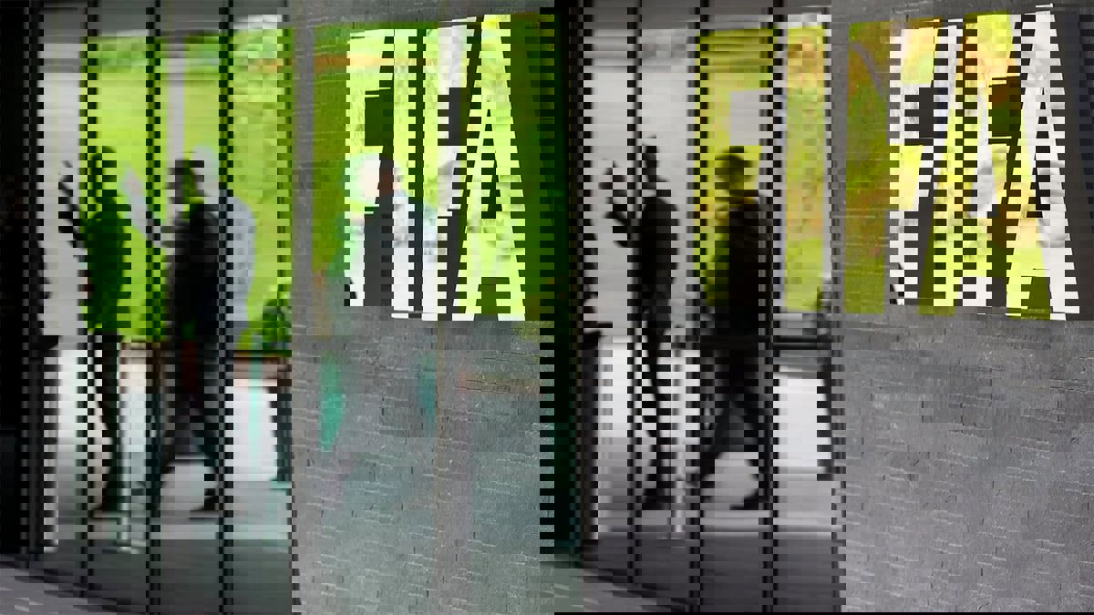 الفيفا يحصل على 92 مليون دولار تعويضا بعد تحقيقات فساد