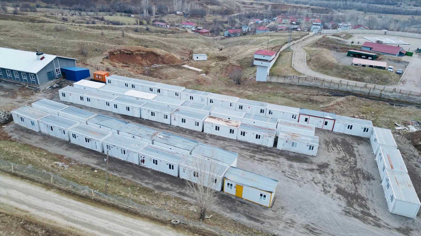 استعدادات استباقية في مدينة تركية تحسبا لزلزال مدمر (فيديو)