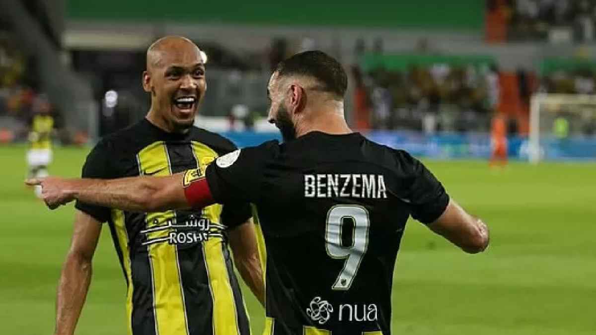 سر انقلاب نجم الاتحاد السعودي على بنزيما ورونالدو