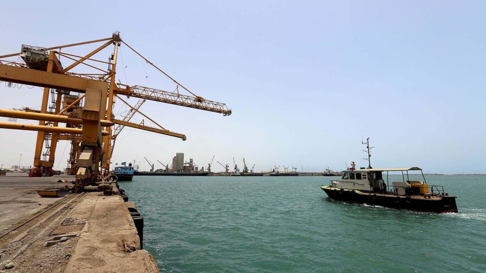 تقرير أممي: الحوثيون يستغلون موانئ الحديدة لتفريغ "أسلحة مهربة"