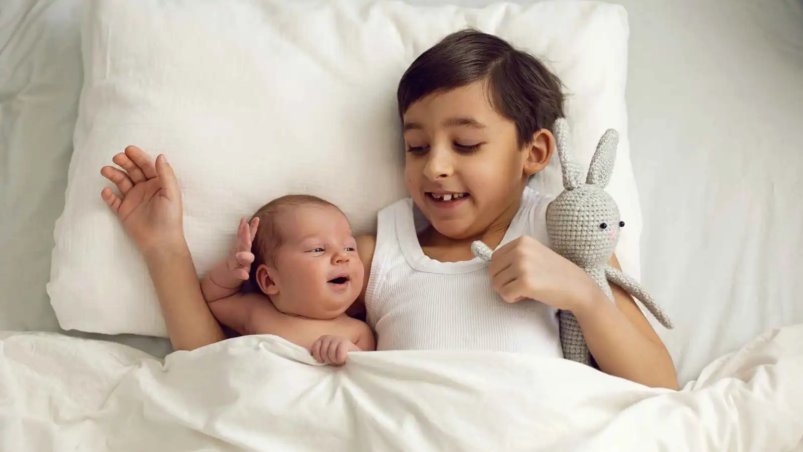 لماذا يجب تعليم الأطفال أساسيات تربية الأبناء؟