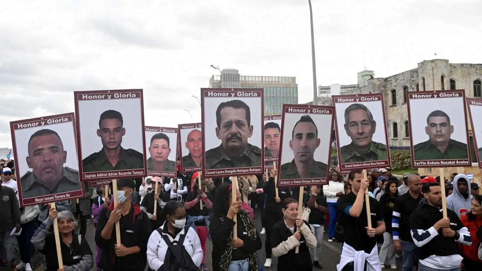 مستشارو أمن كوبيون يغادرون فنزويلا تحت ضغط أمريكي