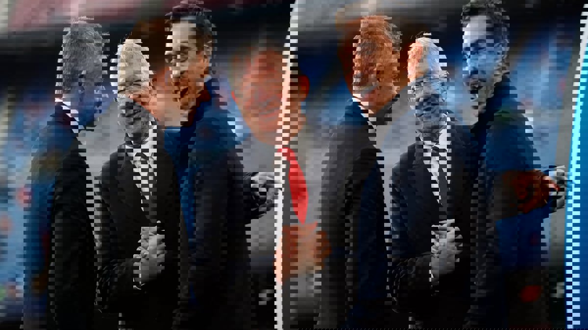 السير أليكس فيرغسون يعود لمانشستر يونايتد في منصب إداري