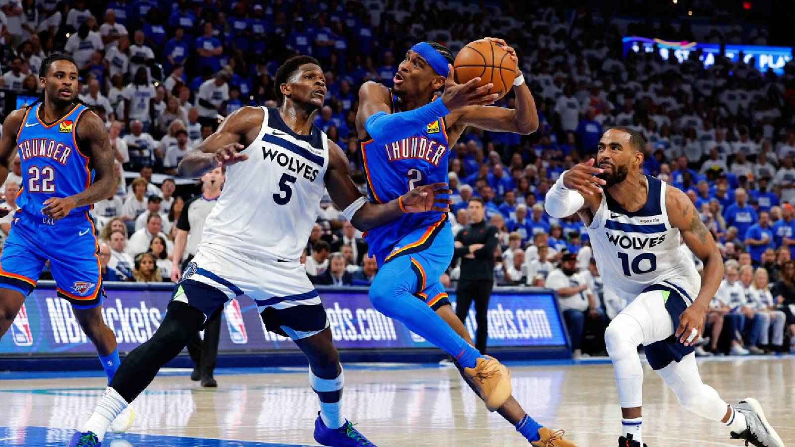 أوكلاهوما سيتي يتأهل إلى نهائي دوري السلة الأمريكي (فيديو)