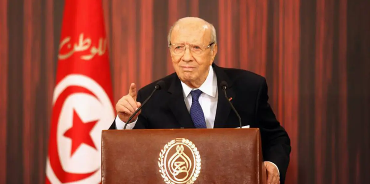 السبسي: الجيش سيحمي المنشآت الحيوية للثروات الطبيعية لتفادي وقف الإنتاج