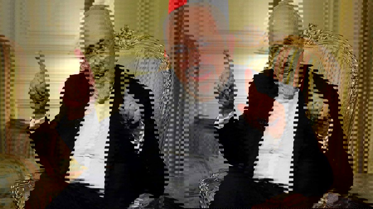 إيران تؤكد تلقى ظريف دعوة للقاء ترامب