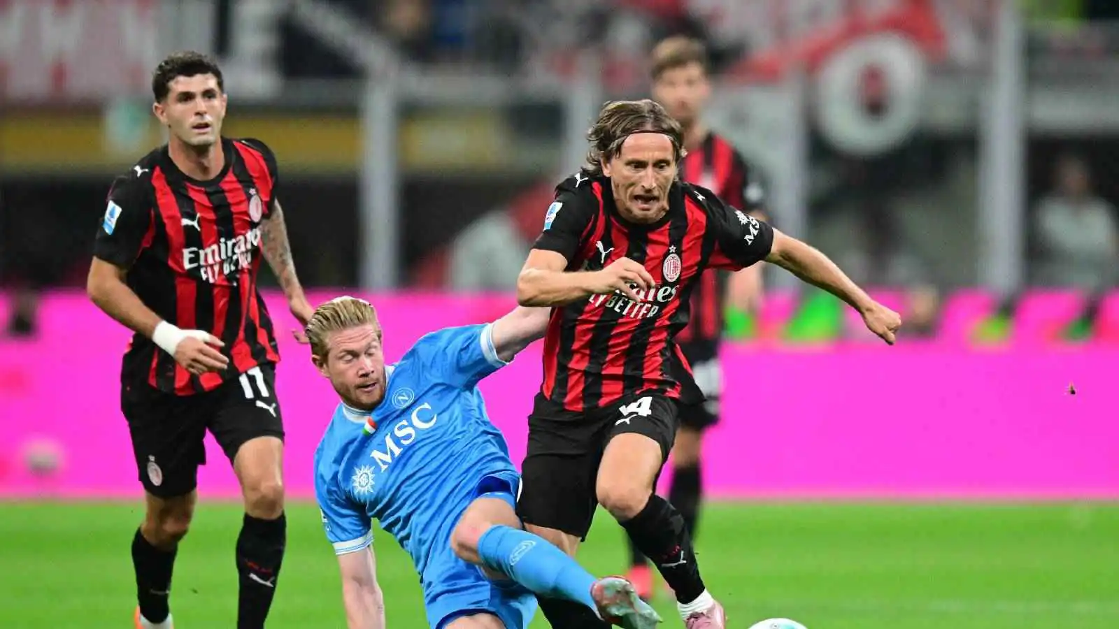 كونتي يطلق تصريحاً نارياً بشأن غضب دي بروين بعد استبداله (فيديو)