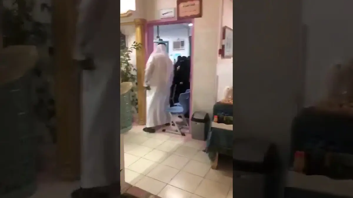 وزير التعليم يوجّه بالتحقيق بزيارة "قيادي" إلى مدرسة بنات بالسعودية