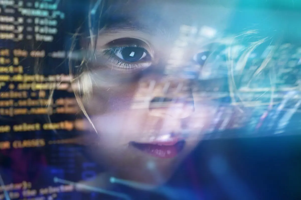 هل يمكن مراقبة مولدات صور الذكاء الاصطناعي التي تُزيّف صور الأطفال؟