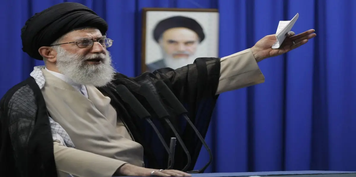 خامنئي متهمًا واشنطن: نقلتم إرهابيي "داعش" إلى أفغانستان