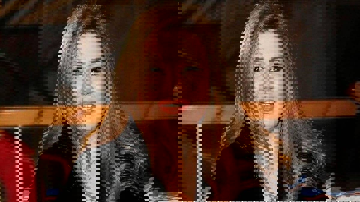 رانيا فريد شوقي تودع جثمان والدتها‎ بحرقة (فيديو)