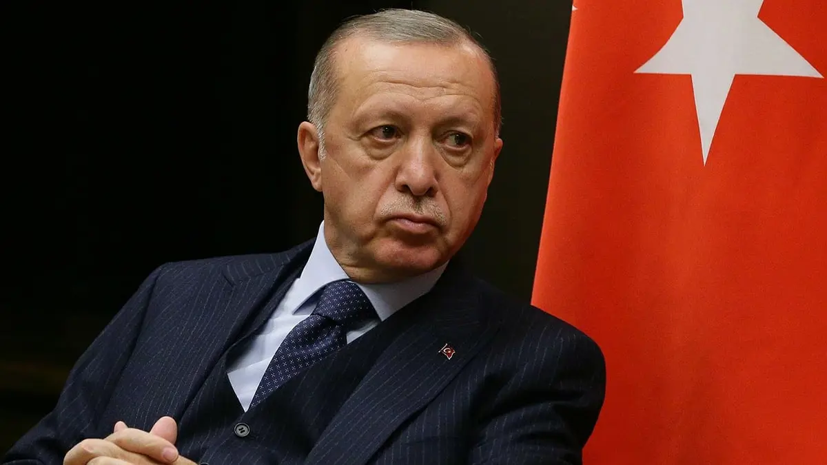 أردوغان يلوّح بالـ"بيرقدار" في أوكرانيا.. وبوتين يكتفي بالانتقاد