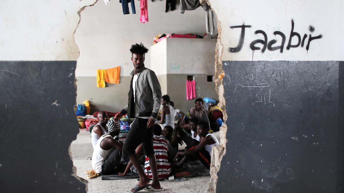 تقارير دولية تكشف تورط مسؤولين بحكومة الوفاق الليبية في جرائم الاتجار بالبشر