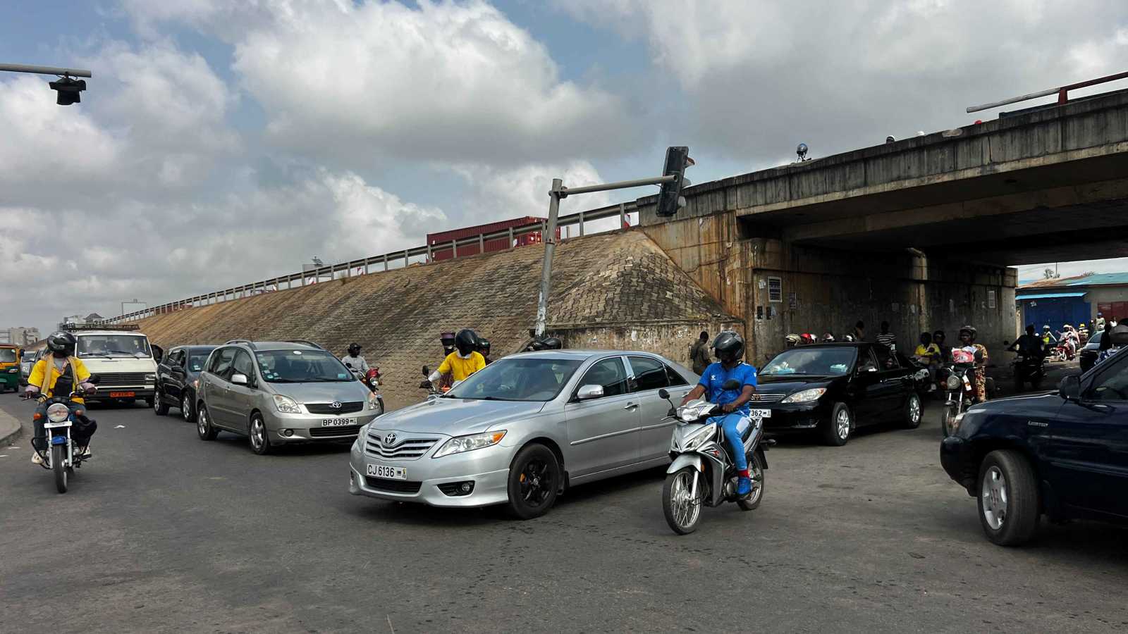 شبح الفوضى يحوم.. ماذا بعد محاولة الانقلاب الفاشلة في بنين؟