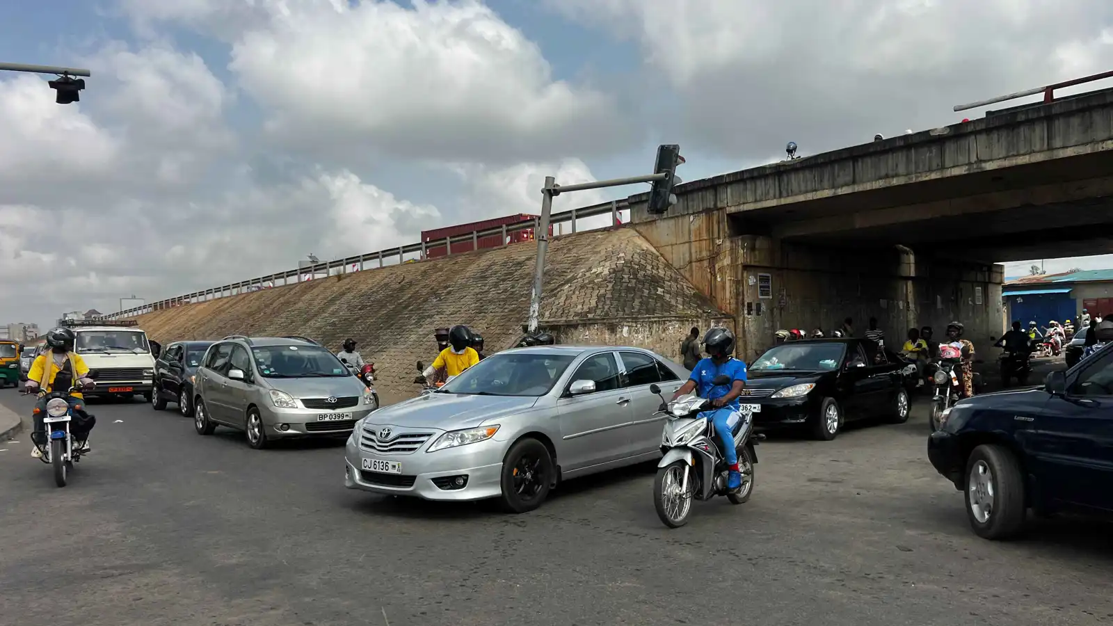 شبح الفوضى يحوم.. ماذا بعد محاولة الانقلاب الفاشلة في بنين؟