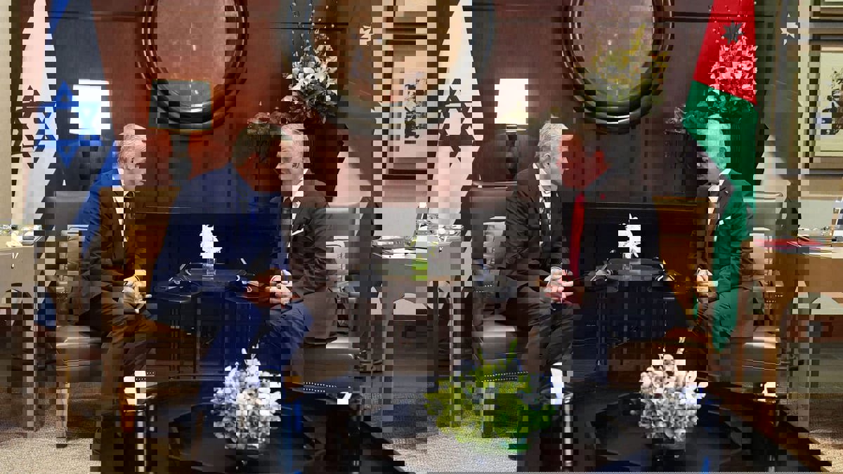 قناة عبرية: مساع إسرائيلية لعقد اجتماع بين العاهل الأردني ولابيد