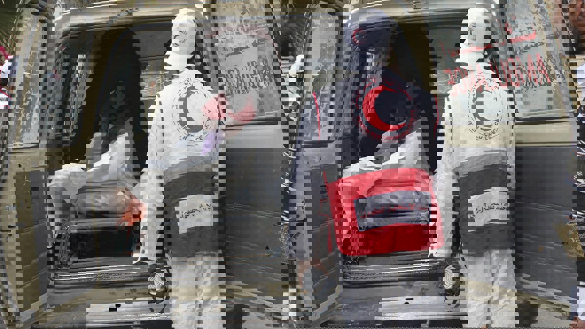 احتموا من المطر فباغتهم الموت.. وفاة 3 أطفال يمنيين اختناقا في "الضالع"