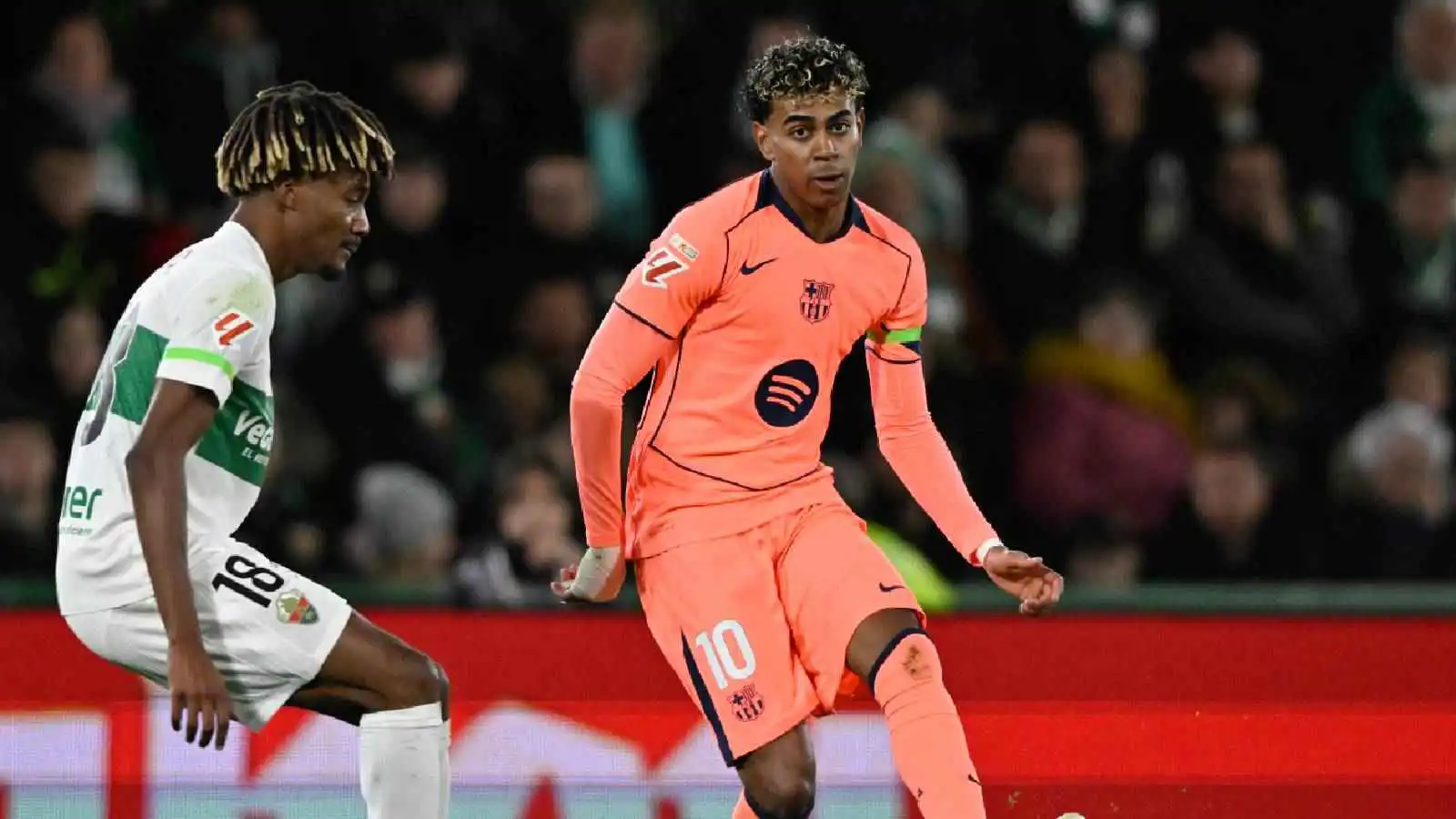 بعد هدفه ضد إلتشي.. كم يحتاج لامين يامال للوصول إلى 100 مساهمة مع برشلونة؟