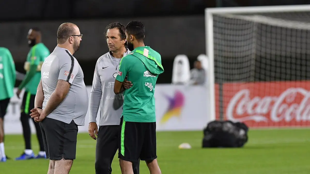 بيتزي يدافع عن اختياراته لقائمة المنتخب السعودي في كأس آسيا 2019